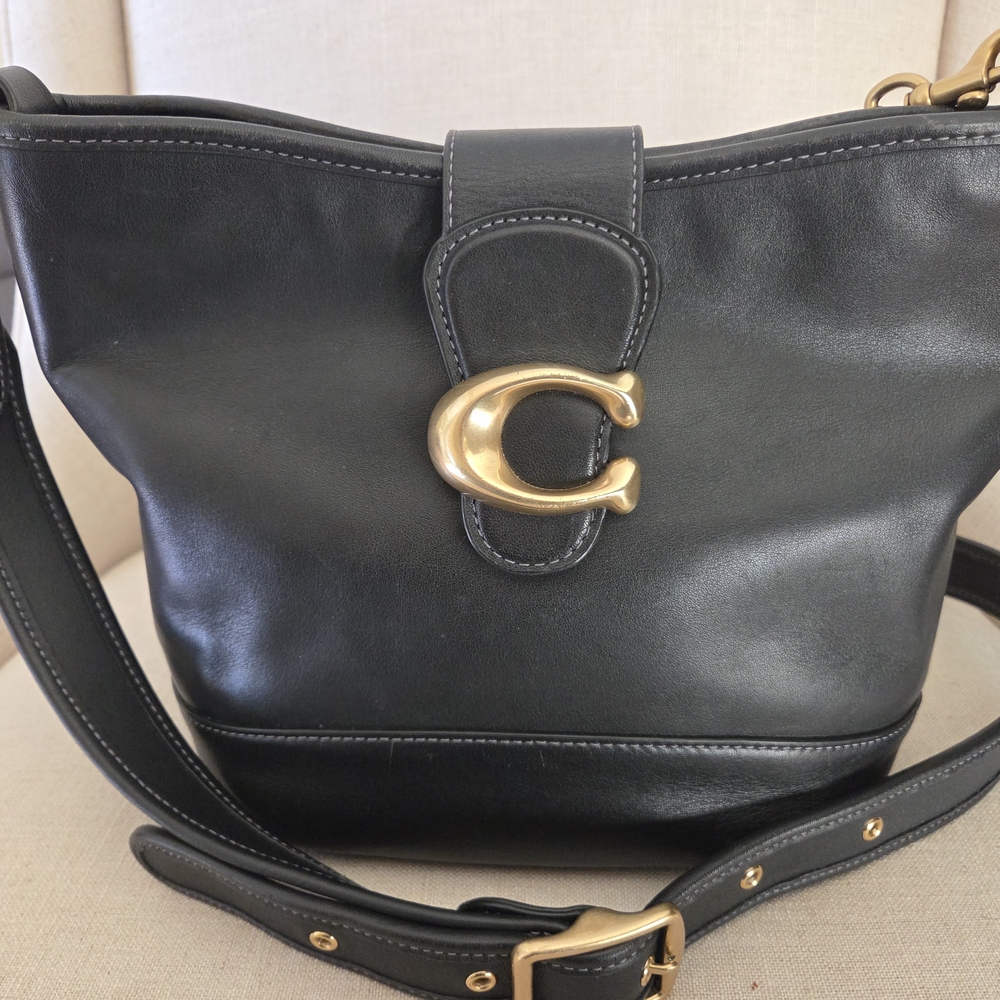 Coach Black Leather Shoulder Bag with Gold and Tan Accents - Picture 8 of 16